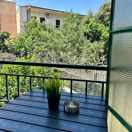 Seaside Escape Apartments - Poseidon Palaiá Fókaia Eksteriør bilde