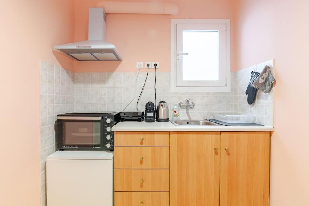 Seaside Escape Apartments - Poseidon Palaiá Fókaia Eksteriør bilde