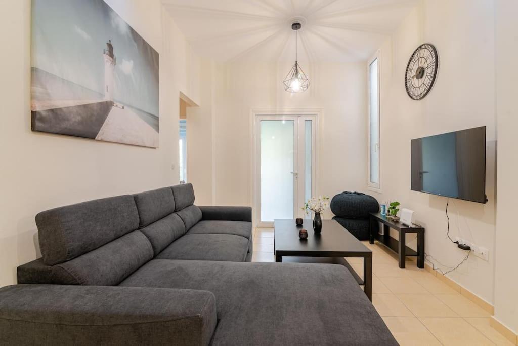 Seaside Escape Apartments - Poseidon Palaiá Fókaia Eksteriør bilde