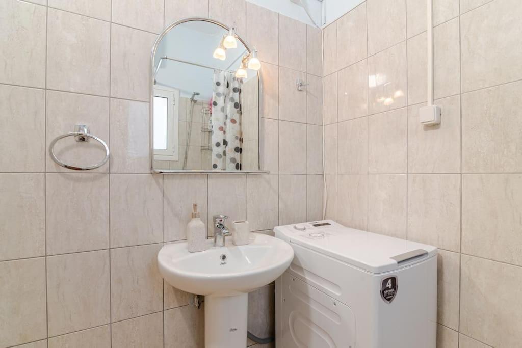 Seaside Escape Apartments - Poseidon Palaiá Fókaia Eksteriør bilde